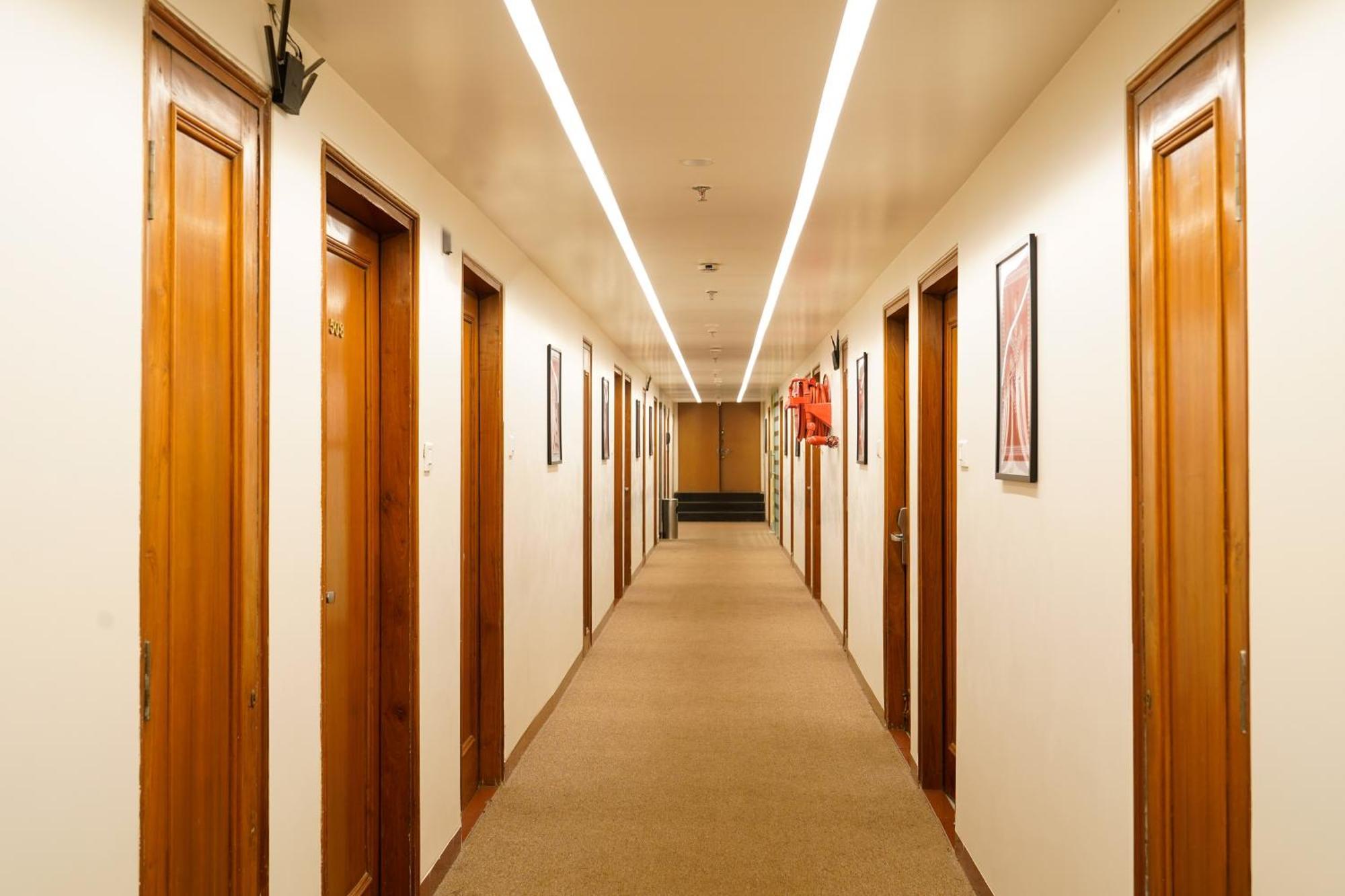 Hotel Mayura Rāipur Eksteriør bilde