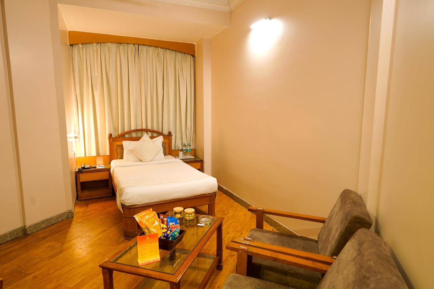 Hotel Mayura Rāipur Eksteriør bilde